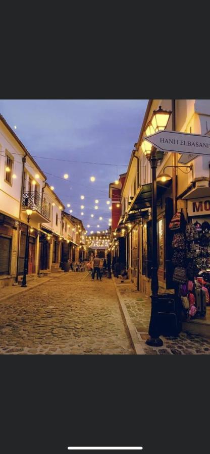 Tradicional Bazaar Villa Korce